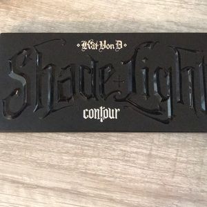 Kat Von D Shade + Light Contour